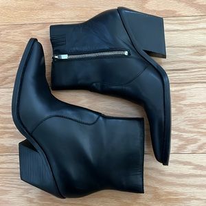 Dolce Vita Ankle Boots